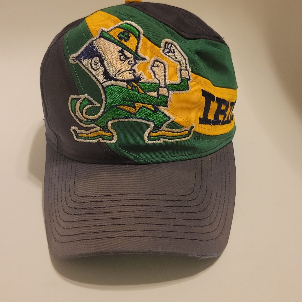 Vintage notredame oficial merchandise hat